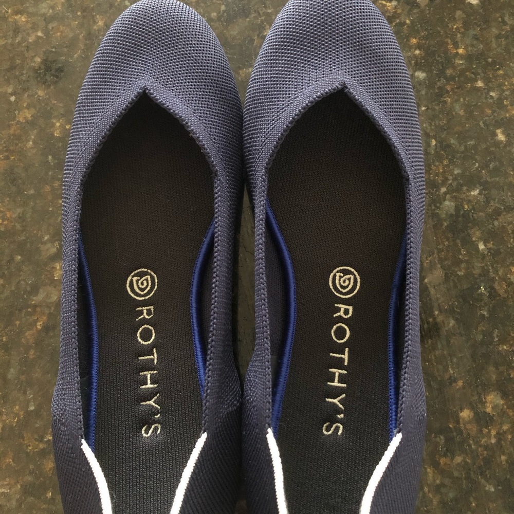 Navy Rothy’s Flats 10.5